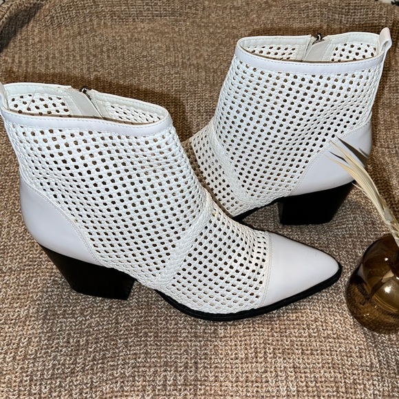 NWOT Sam Edelman size 11 women’s Elita white boots - Picture 10 of 10